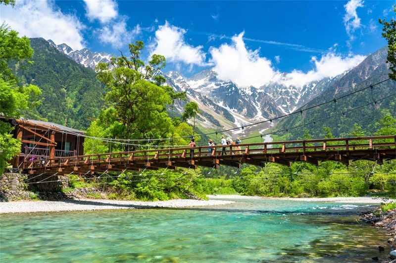 Kamikochi & Shirakawa-go & Hida Takayama & Gujo Hachiman Old Town 2-Day Tour (Departing from Nagoya/Includes Accommodation + Breakfast) - Is the fare good value?