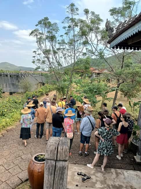 Kampot-Phnom Penh include Pepper farm Tour, Salt field, Lake - The Sum Up