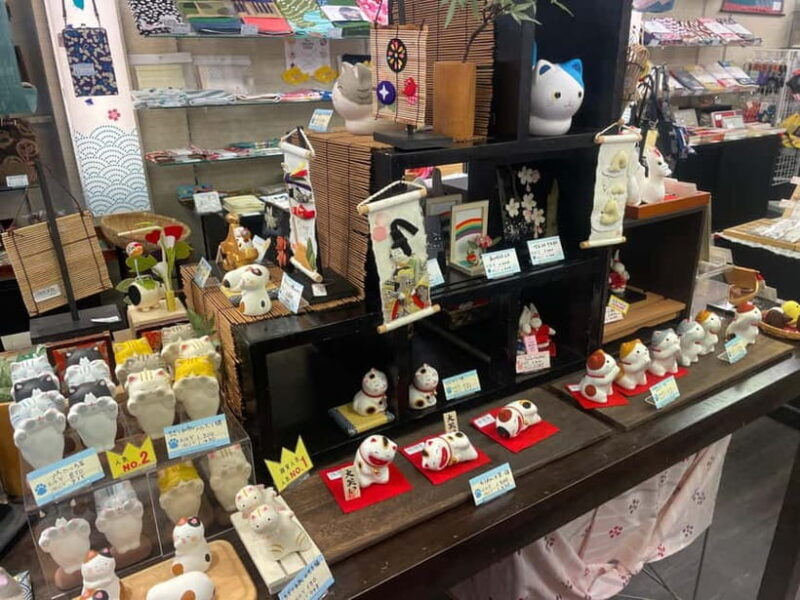 Kanagawa: Shopping and Historical Tour in Enoshima island - Key Points