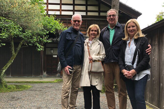 Kanazawa 6hr Full Day Tour with Licensed Guide and Vehicle - Exploring the Heart of Kanazawa in Six Hours