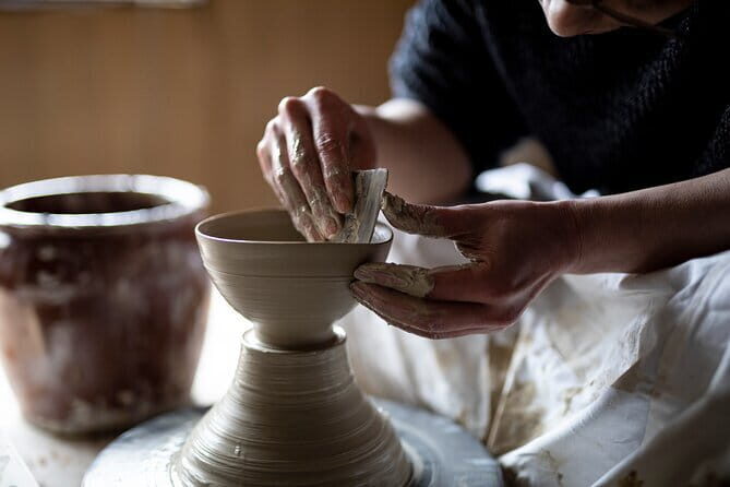 Kanazawa Art : Long tradition of Potter's Wheel Experience - Introduction to the Kanazawa Pottery Experience