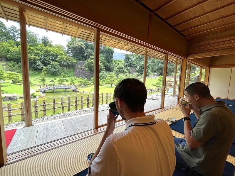 Kanazawa City, Nagamachi, Gyokusen-en, & Higashi Chaya District Tour - A full-day route through old Kanazawa
