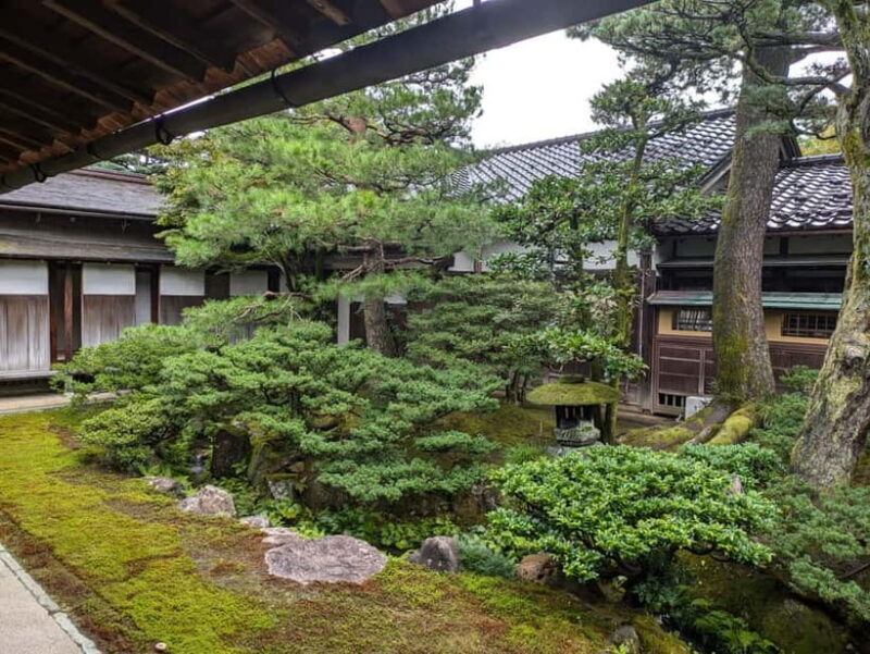 Kanazawa: Daimyo Villa and Kenrokuen Garden Geisha Tour - Key Points