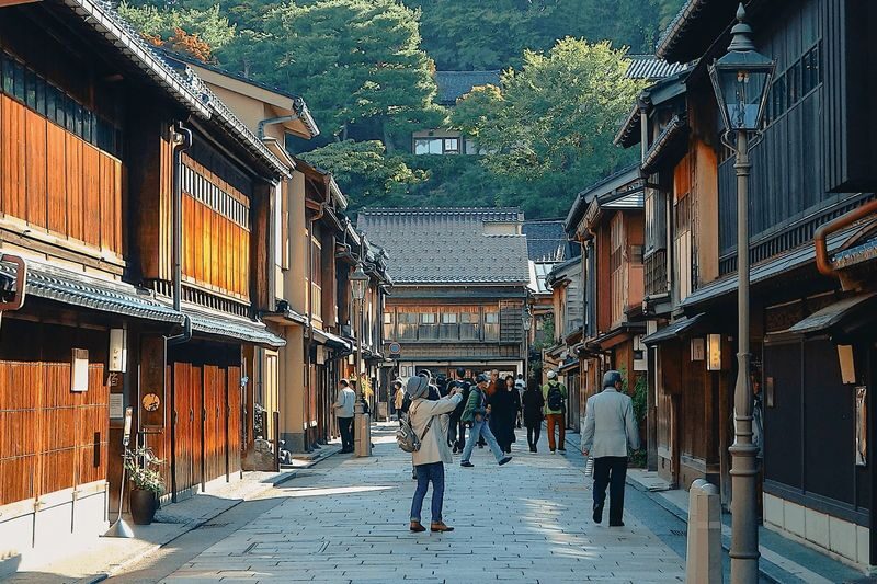 Kanazawa Day Tour: Geisha District, Kenrokuen Garden and the Castle - At a glance