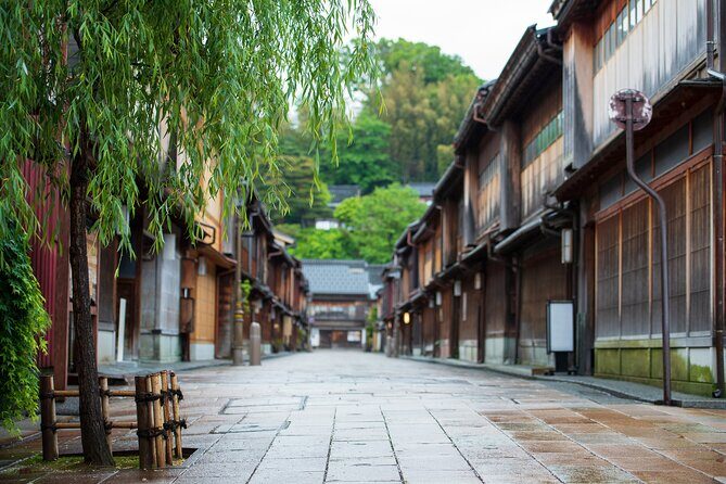 Kanazawa Essentials Private Tour 6 Hours - Exploring Kanazawas Heritage in Comfort and Style: The 6-Hour Private Tour