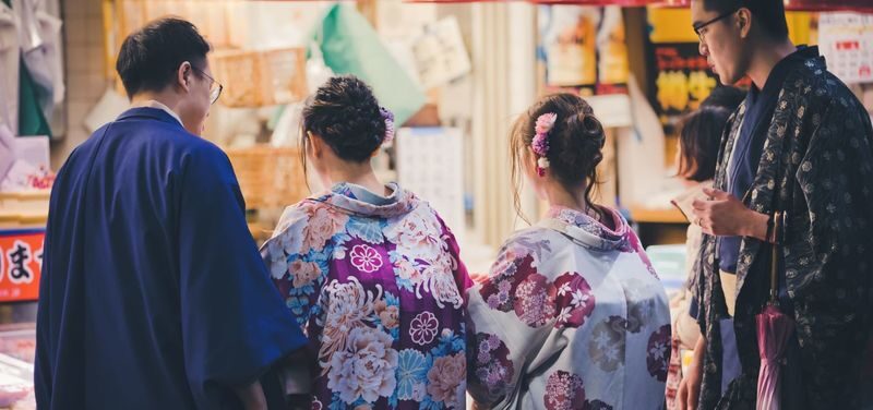 Kanazawa Half-Day Private Tour with a Local Host - Samurai lanes and Higashi Chaya