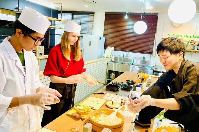 Kanazawa: traditional Japanese & sushi cooking classes - Key Points