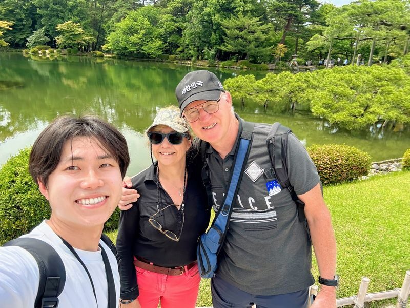 Kanazawa Walking Tour: Garden, Castle, Samurai & Geisha+Taxi - Who will get the most from this walk