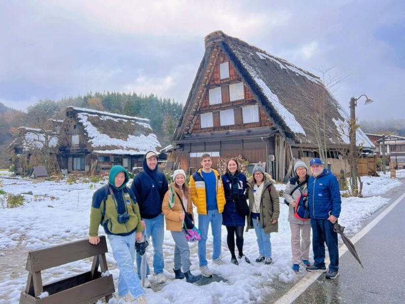 Kanazawa: World Heritage Shirakawa-go Guided Tour - Exploring the Tour Itinerary: What You Can Expect