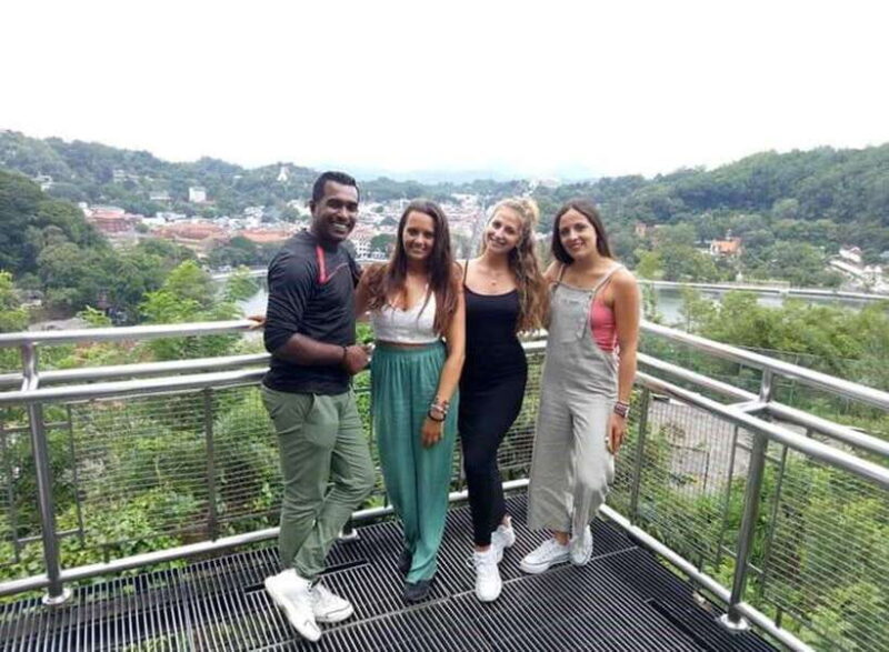 Kandy: Ambuluwawa Heights Tuk Tuk Tour with Guide - Who Will Love This Tour?