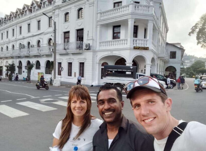 Kandy: Ambuluwawa Heights Tuk Tuk Tour with Guide - FAQ