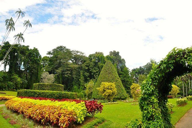 Kandy City Tour by Lux Tours Lanka - Key Points