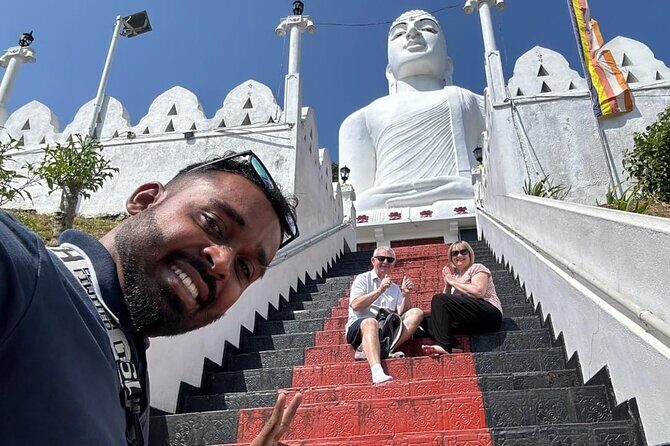 Kandy City Tour by TukTuk with Laka - FAQ