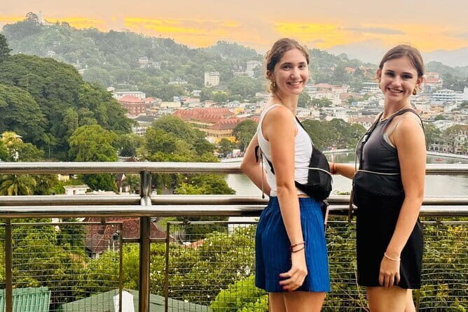 Kandy City Tour with Ambuluwawa by Tuk Tuk - FAQs