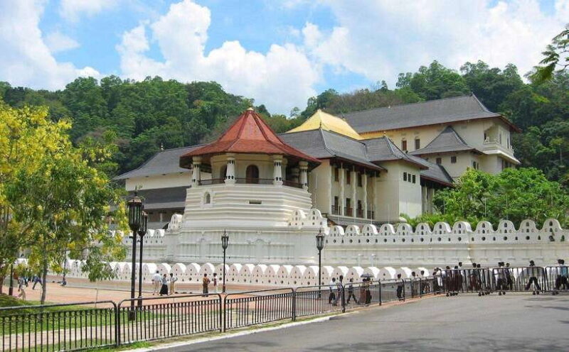 Kandy : Pinnawala Day Tour with Top Rated Local Guide - FAQ
