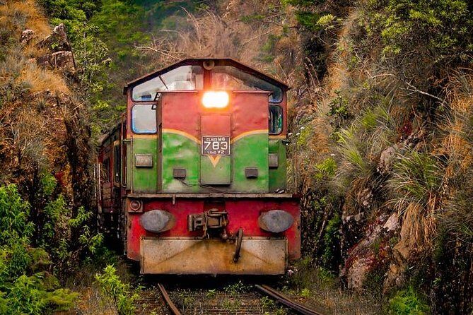 Kandy to Ella train ride on (Train No: 1015 "Udarata Menike") - Key Points