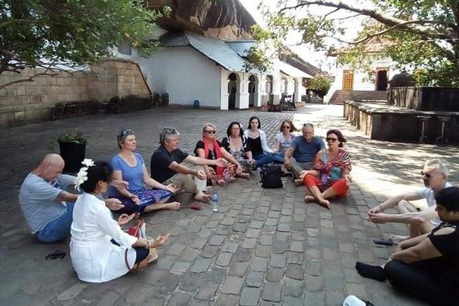 Kandy to Sigiriya Day Tour and Dambulla cave temple with private vehicle - Who Is This Tour Best For?