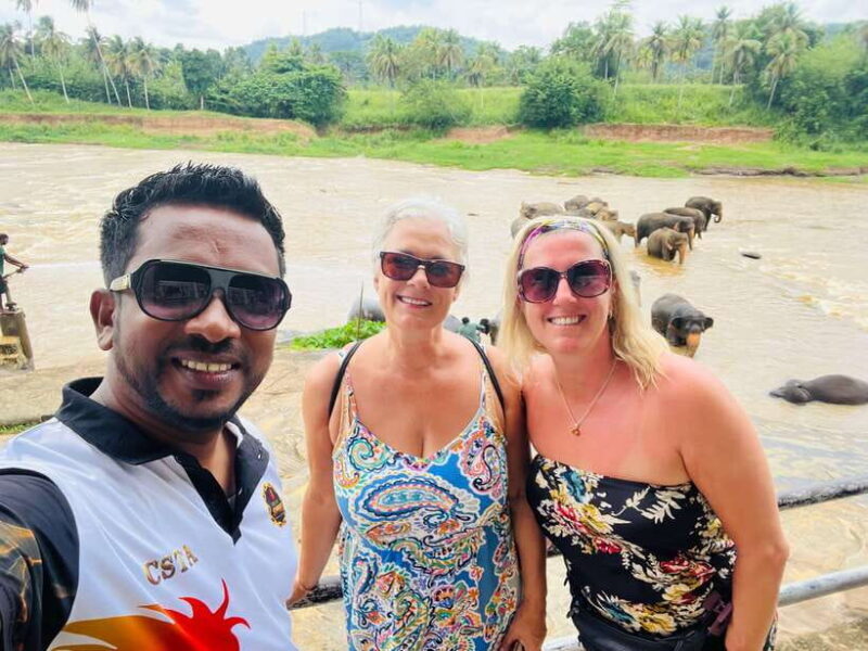 Kandy: Tuk Tuk Tour with Ambuluwawa Tower & Pinnawala - FAQ