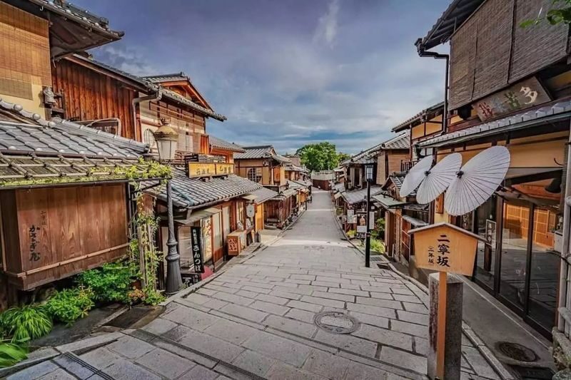 Kansai Private Chartered Car Custom Day Tour: Osaka & Kyoto & Nara & Kobe & Awaji Island & Amanohashidate & Lake Biwa (Departing from Osaka) - If you want Kyoto, Nara or a longer regional run
