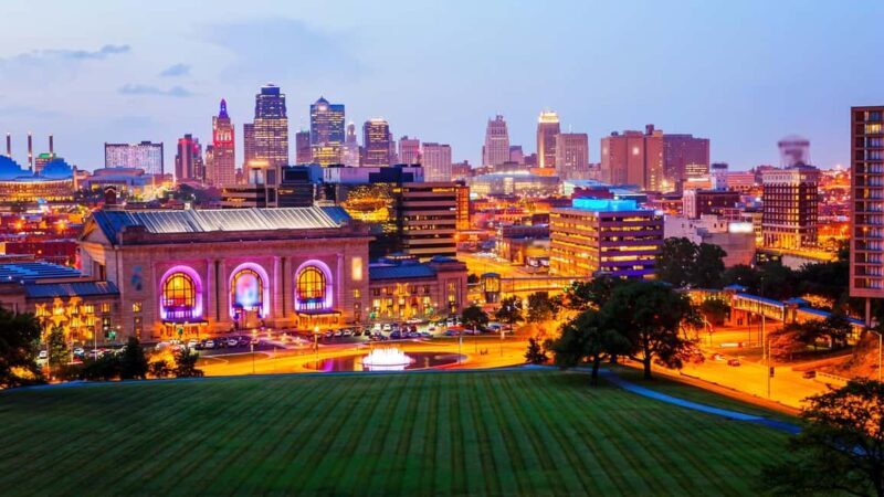 Kansas Citys Cultural Gems: Private Walking Tour Experience - The Value of a Private Guided Walk