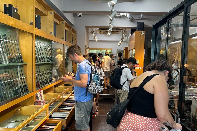 Kappabashi Knife Shopping Tour with Government-Licensed Guide - What Makes This Tour Stand Out?