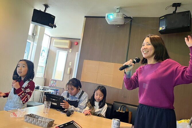 Karaoke Box Experience with a Professional Vocal Trainer - Practical Tips for Making the Most of Your Booking