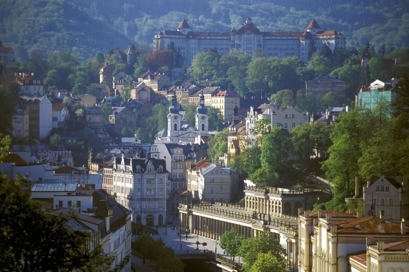 Karlovy Vary & Marianske Lazne Tour from Prague with Lunch - Frequently Asked Questions