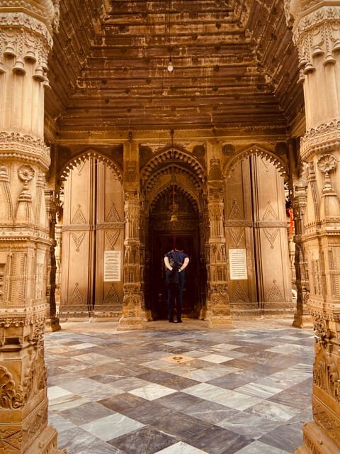 Kashi :: Heritage Walk into old city with morning boat ride - Who Should Consider This Tour?