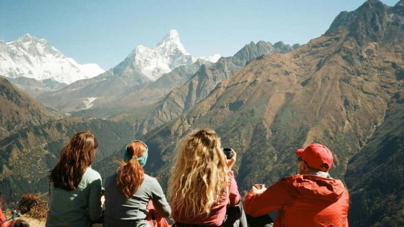 Kathmandu: 5-Day Everest Luxury Trek with Helicopter Ride - Key Points