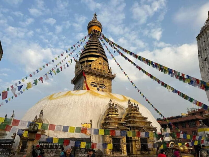 Kathmandu: A Photographer's Pilgrimage Tour to Swayambhunath - Key Points