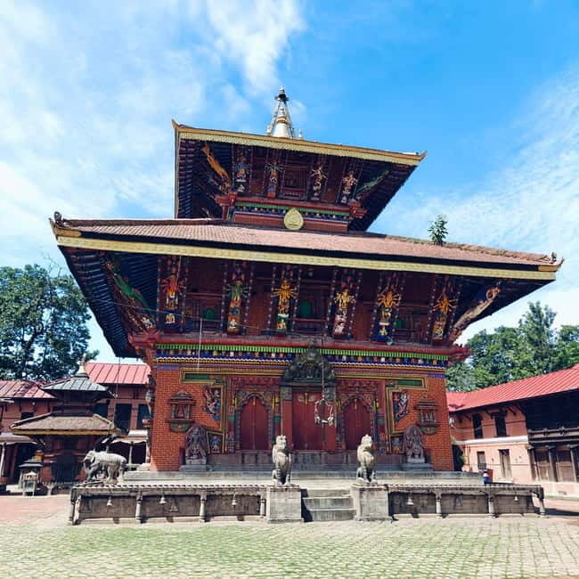 kathmandu:"Nagarkot Sunrise Tour and Hike to Changunarayan" - Key Points