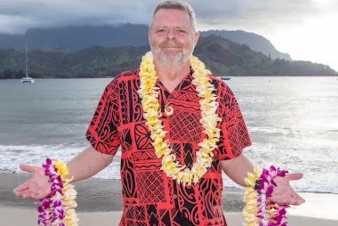 Kauai Airport Lei Greeting - The Itinerary: What to Expect