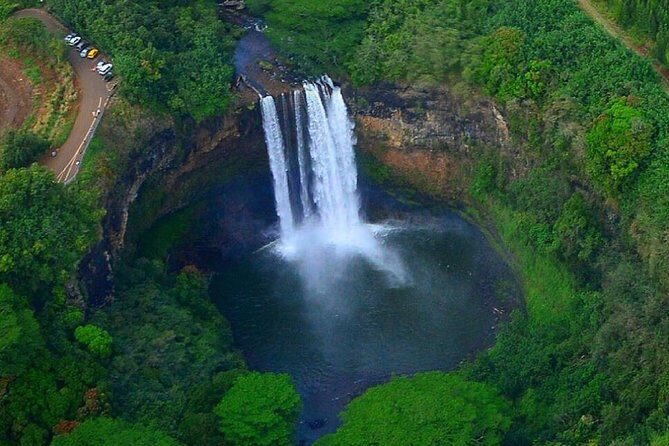 Kauai Deluxe Sightseeing Flight - Key Points