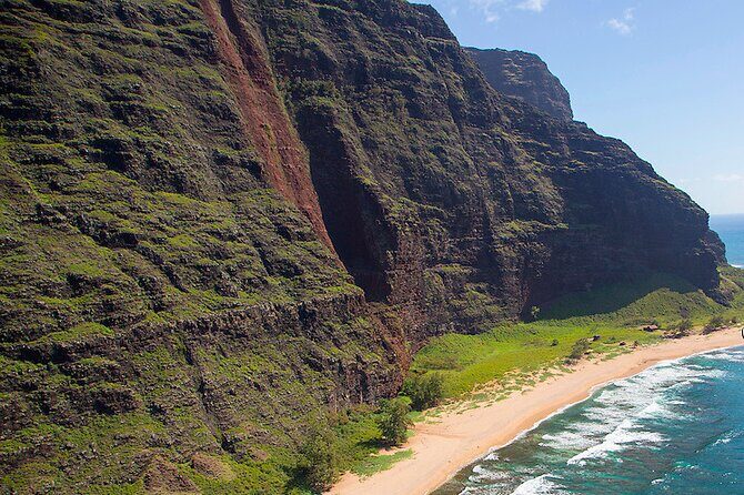 Kauai Sea Kayaking 10 mile tour - Na Pali Iki (Polihale to Milolii) - The Milolii Beach Stop