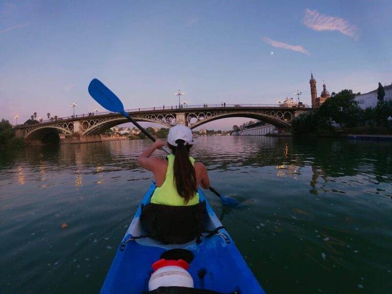 Kayak full moon: Historical part, Triana & La Cartuja - Kayak Full Moon: Historical Part, Triana & La Cartuja — A Nighttime Adventure in Seville