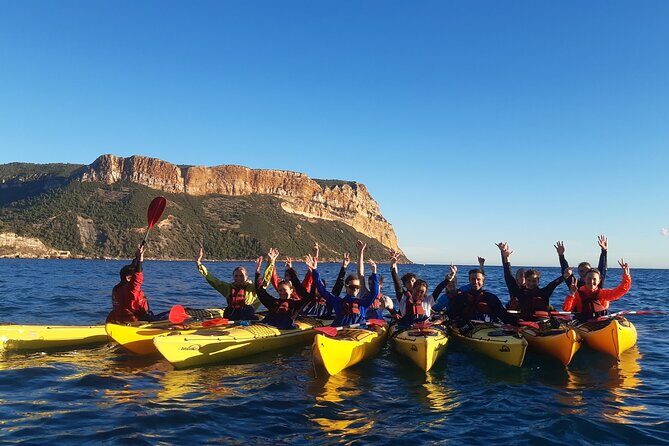 Kayak guided tour with a Local, Cassis Calanques National park - Experience the Calanques by Kayak: A Guided Tour from Cassis