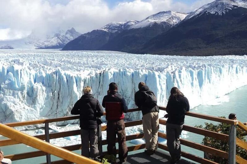Kayak Perito Moreno Walkways lunch Transfer from Calafate - Introduction: Paddling Near a World Wonder