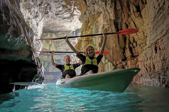 Kayak tour in Pula to Valley of Tears/free drinks+photos included - FAQ