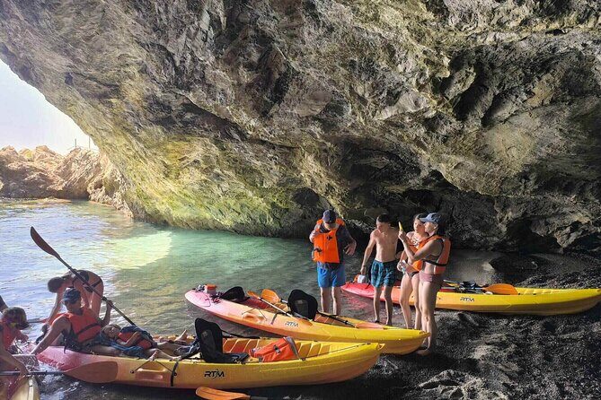 Kayak Tour with Snorkeling and Picnic - Who Should Consider This Tour?