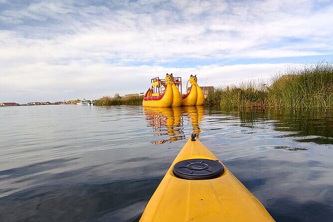 kayak uros mas conexión con isla Taquile - A Detailed Look at the Lake Titicaca Kayak and Island Tour