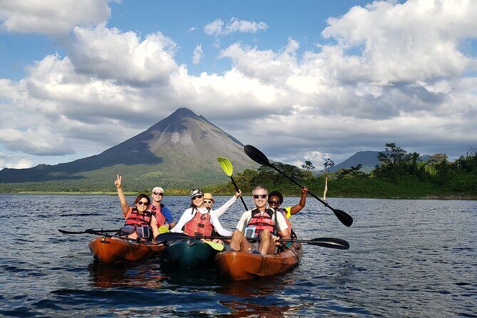 Kayaking on the Lake Arenal *Personalized experience* - Key Points