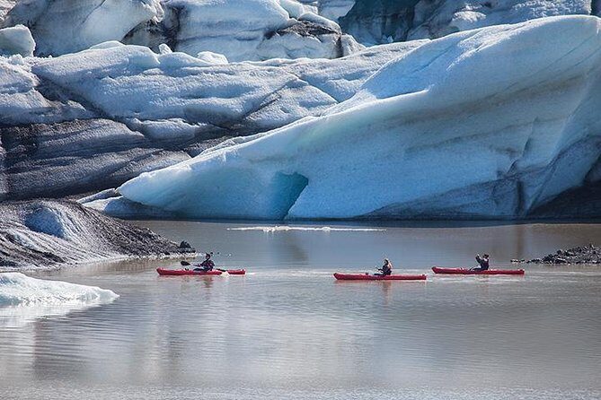 Kayaking on the Sólheimajökull Glacier Lagoon - A Closer Look at the Experience