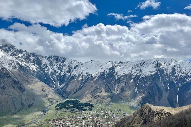 Kazbegi-Ananuri-Gudauri: Epic Views & History (Group) - Key Points