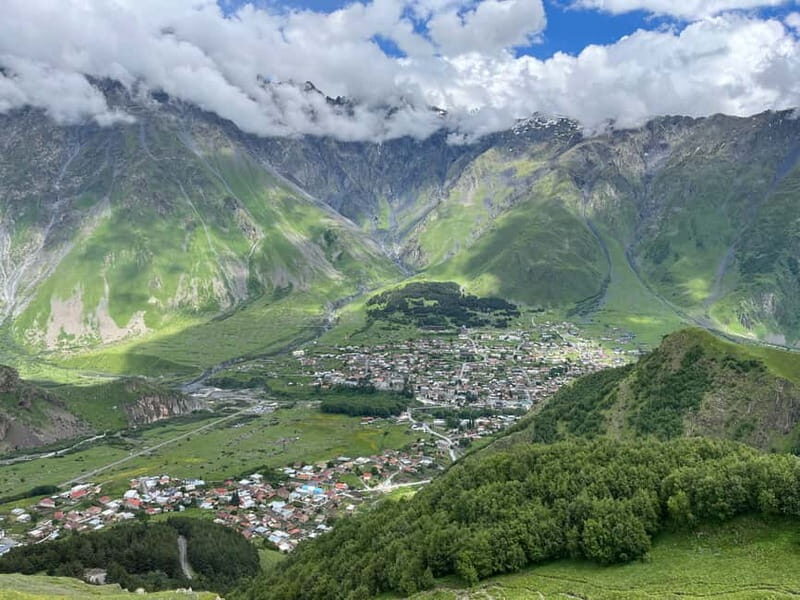 Kazbegi Day Trip (Jinvali, Ananuri, Gudauri, Gergeti church) - Key Points