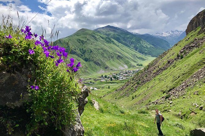 Kazbegi Day Trip (Jinvali, Ananuri, Gudauri, Gergeti church) - Key Points