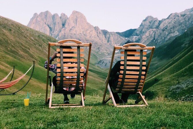Kazbegi & Juta, 2-day tour. (easy hikings) - FAQ
