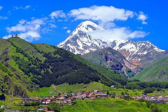Kazbegi (stepantsminda) and Gudauri private tour - Reviews: Authentic Voices