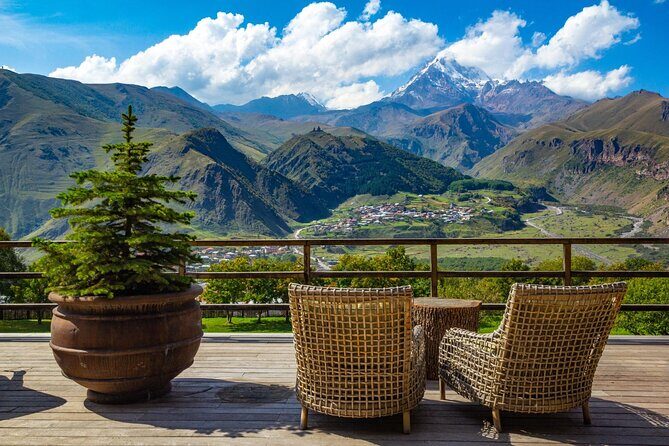 Kazbegi&Gudauri Small group tour including hotel pick up/drop-off - The Sum Up