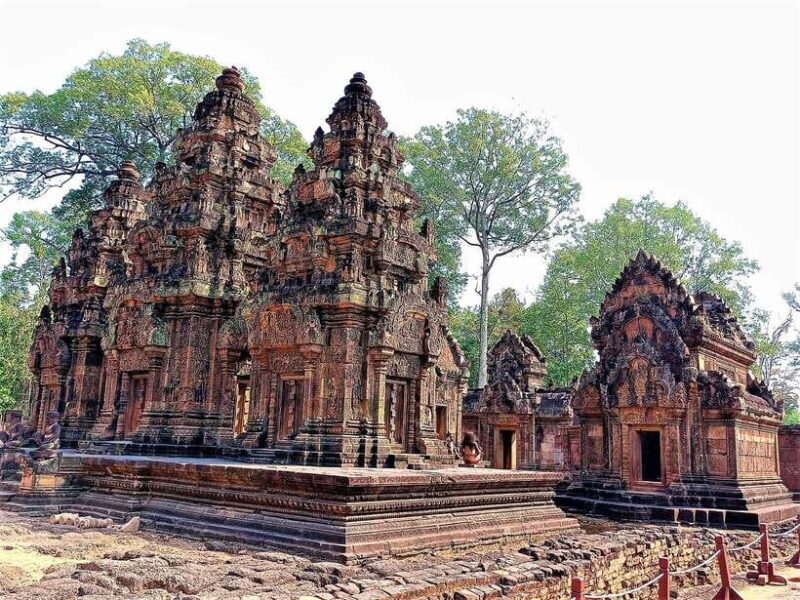 Kbal Spean Trekking Tour with Banteay Srei & Landmine Museum - Who Should Consider This Tour