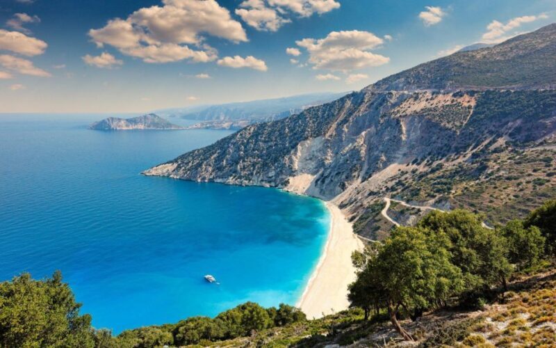 Kefalonia: Island Highlights Bus and Boat Tour with Lunch - Experience Kefalonia: A Perfect Mix of Scenic Sights, Cultural Charm, and Relaxation